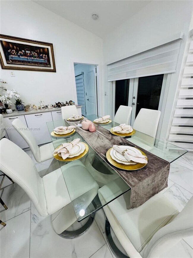 Building Photo - 11761 NW 12th St