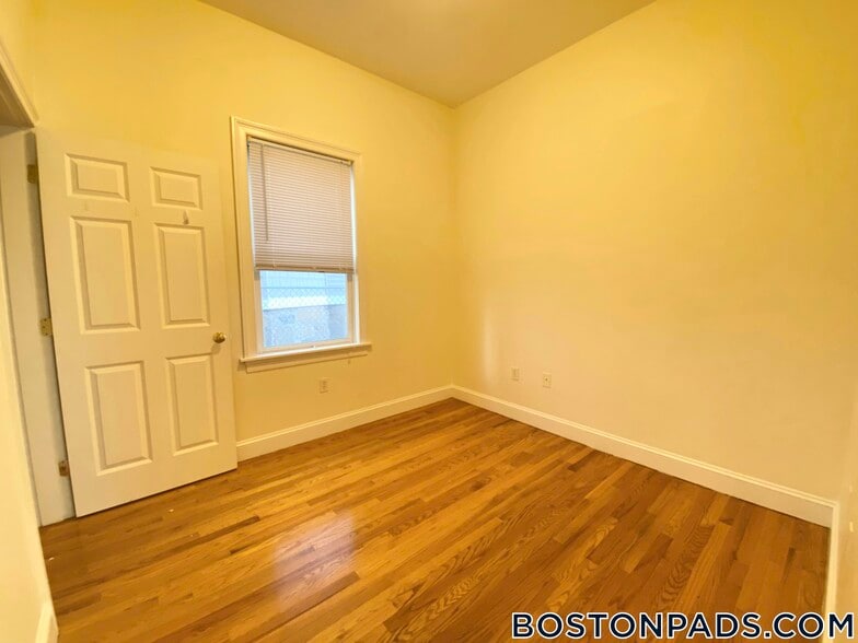 Building Photo - 9 Gardner Terrace