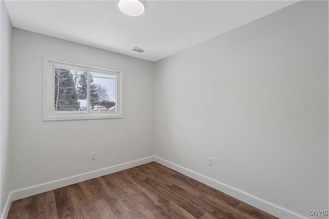 Building Photo - 7891 Areopagitica Ave