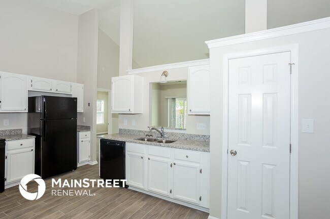 Building Photo - 2009 Stonewyck Ave