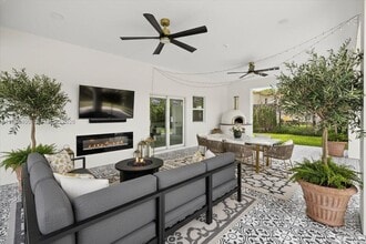 Building Photo - 930 34th St