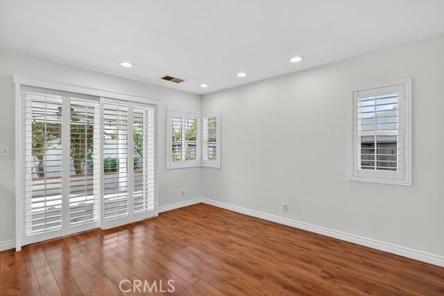 Building Photo - 14 Cll Alimar