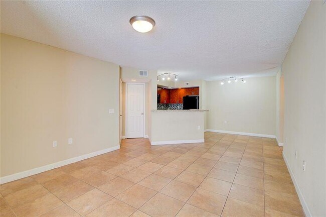 Building Photo - 643 Vista Isles Dr