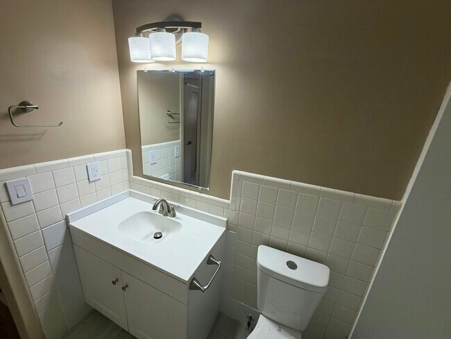 Building Photo - 1402 Morgantown