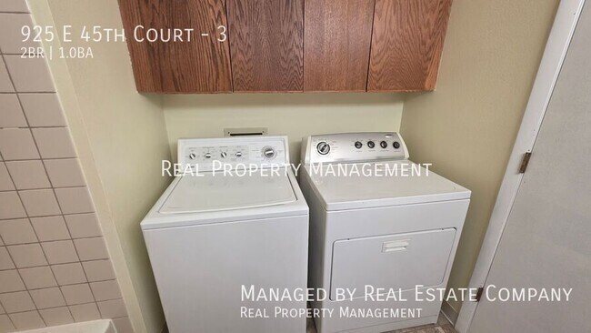 Building Photo - 925 E 45th Ct