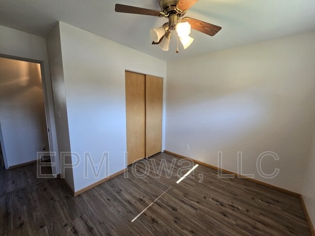 Building Photo - 2514 Saratoga Dr