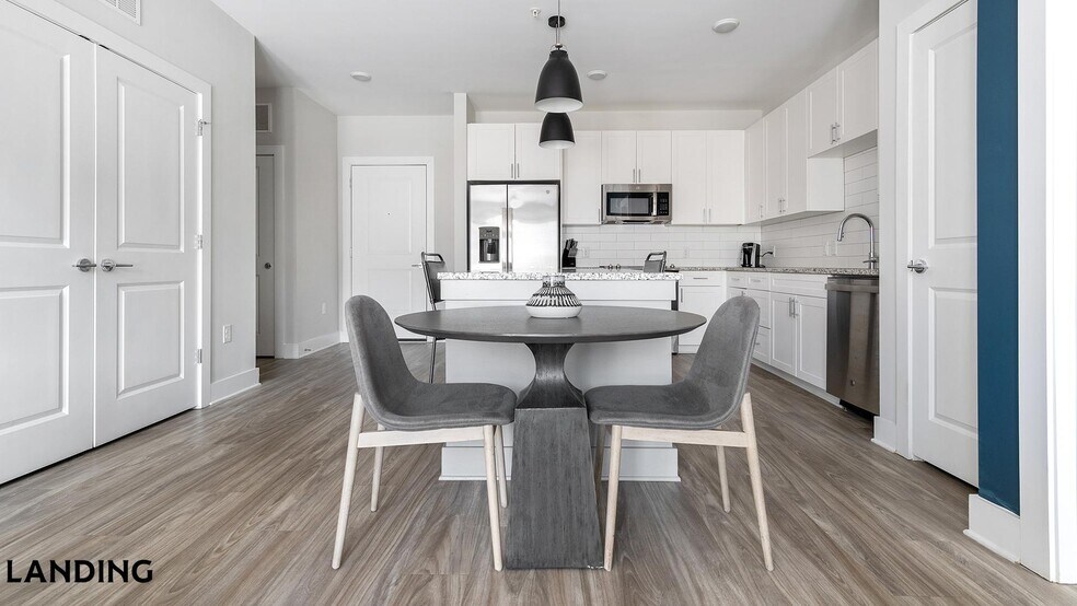 Building Photo - 3005 Chestnut Grv Ln