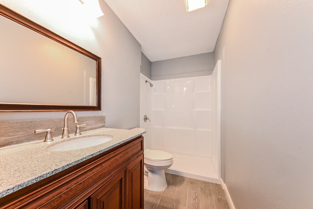 Building Photo - 1112 Paintbrush St