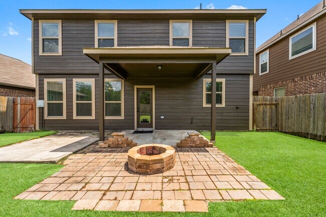 Building Photo - 2590 Magnolia Fair Way