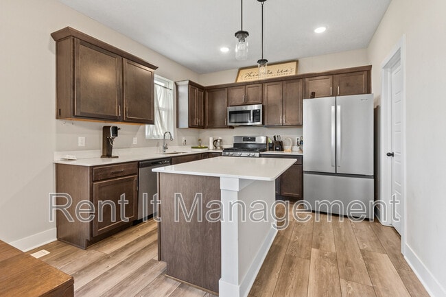 Building Photo - 6910 Stony Pt Dr
