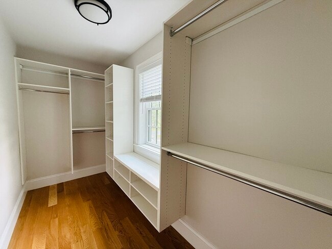 Building Photo - 67 Overbrook Dr