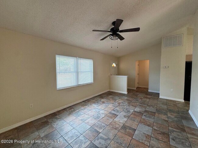 Building Photo - 5317 Woodridge Ln