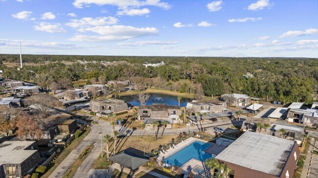 Building Photo - 2920 Pecan Ave