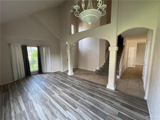 Building Photo - 22 Dove Ave