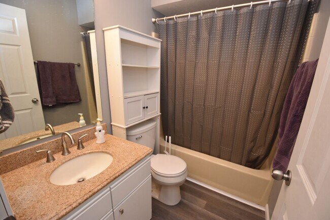 Building Photo - Remodeled home in South Bend IN, 2 bedroom...