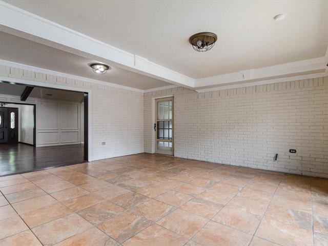 Building Photo - 922 Beverly Ct