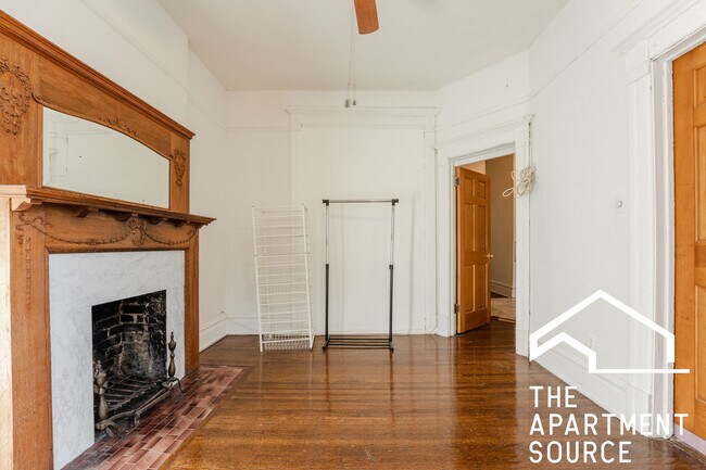 Building Photo - 2525 N Orchard St