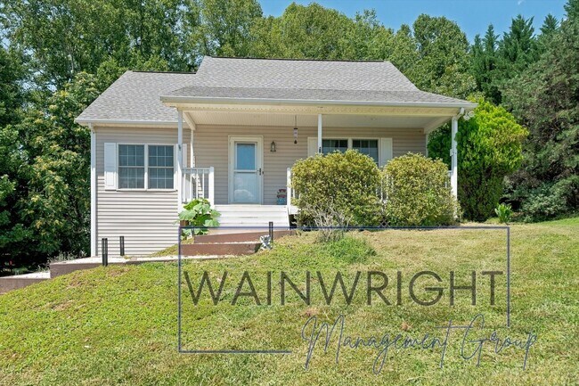 Building Photo - Lake Access Home Wirtz, VA