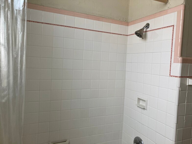 Building Photo - 4320 Jena St