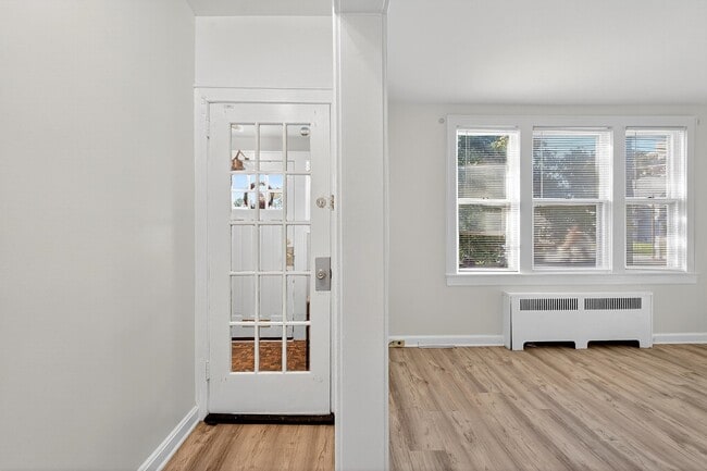 Building Photo - 784 Avenue C