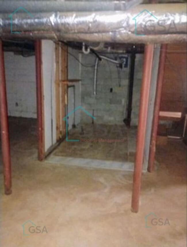 Building Photo - Two Bedroom Two Bath