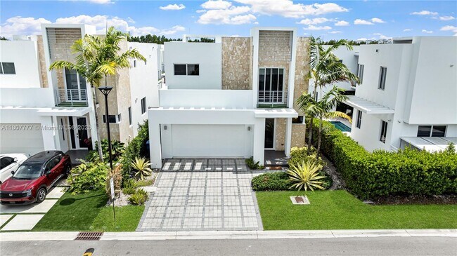 Building Photo - 10330 NW 68th St