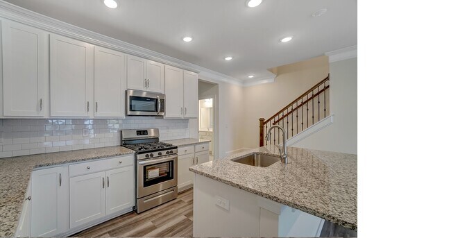 Building Photo - 2310 Creekmere Ln