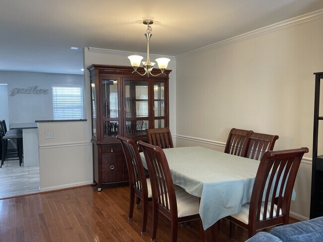Building Photo - 6108 Castletown Way