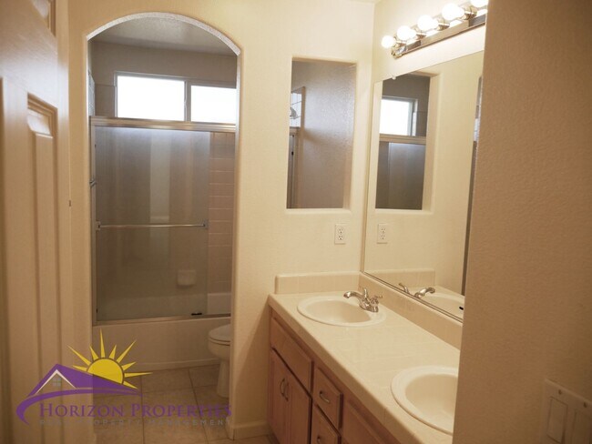 Building Photo - 170 Battlecreek Cir