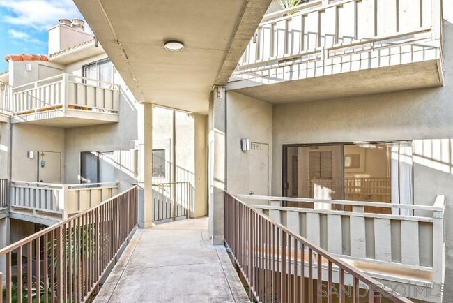 Building Photo - 5170 Clairemont Mesa Blvd