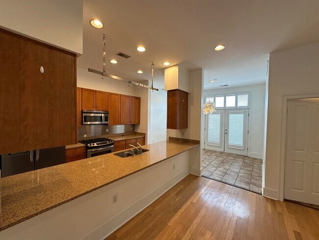 Building Photo - 624 Denmark Dr
