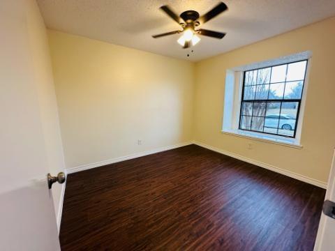 Building Photo - 205 Apollo Rd