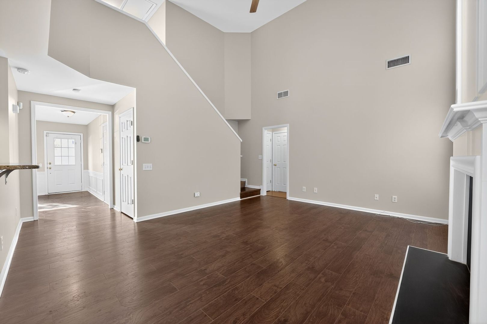 Building Photo - 5229 Bentgrass Run Dr