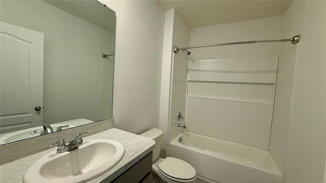 Building Photo - 318 Montgomery Ct