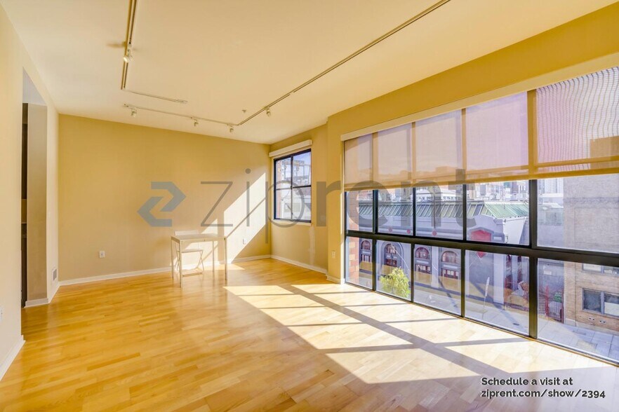 Building Photo - Unit 311