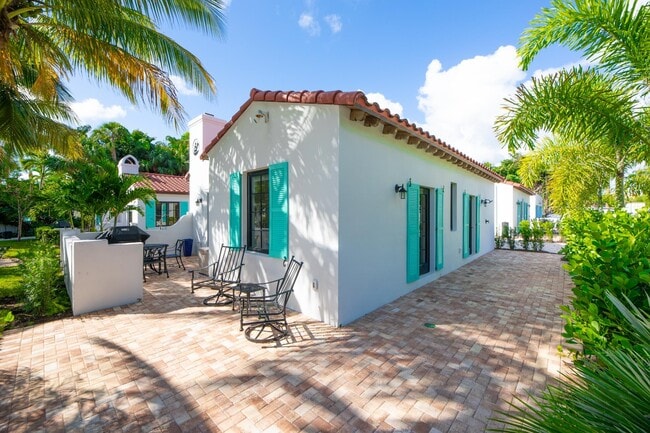 Building Photo - 110 Marine Way