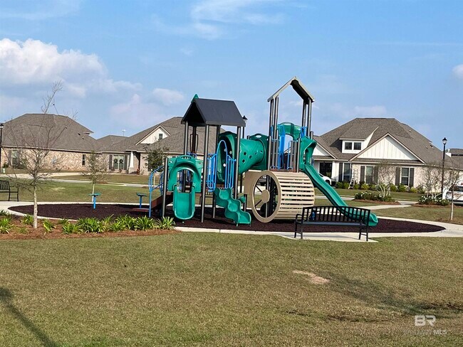 Building Photo - 10762 Winning Colors Trl