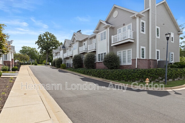 Building Photo - 751 Windberry Ct