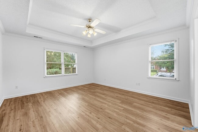 Building Photo - 210 Pebble Brook Dr