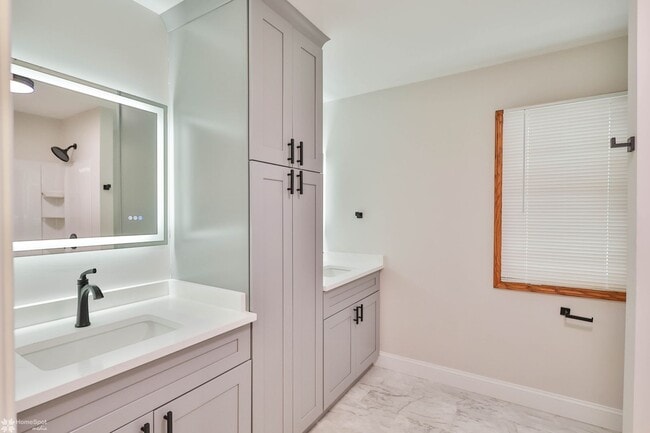 Building Photo - Charming Newly Renovated Ranch-Style Home for Rent in the Desirable East Penn School District