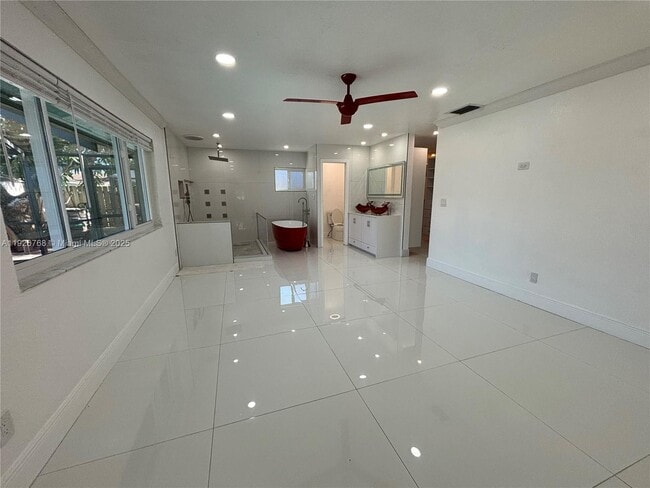 Building Photo - 7099 NW 48th Ct