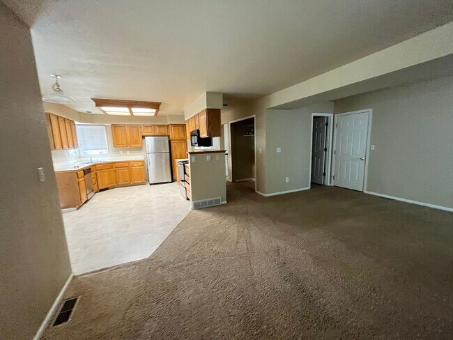 Building Photo - Wonderful Home in Central Ft. Collins