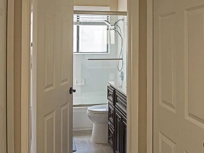 Building Photo - "Chic & Cozy 2BR/2BA Retreat in Santa Clara – Perfect for Modern Living!"