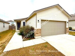 Building Photo - AVAILABLE NOW! 4 Bedroom / 2 Bath Home Nea...