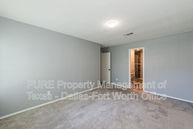 Building Photo - 3720 Garden Springs Dr