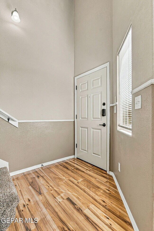 Building Photo - 12121 Zavi Ln