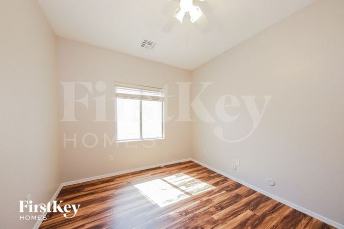 Building Photo - 14936 N 153rd Ave