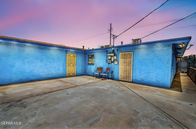 Building Photo - 5912 Cleveland Ave