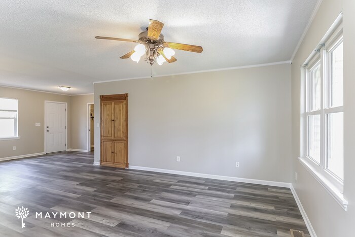 Building Photo - 118 Farmview Ln