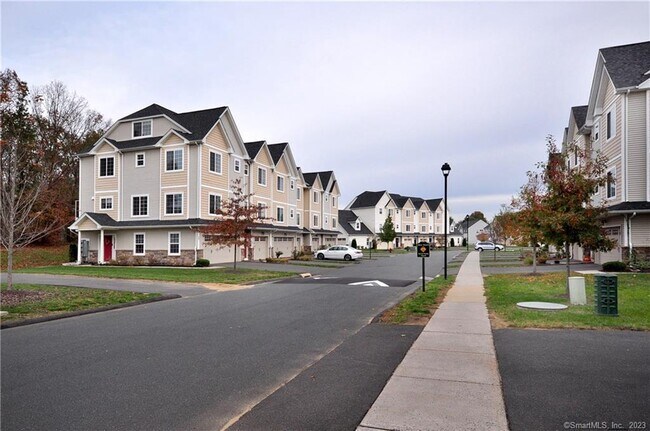 Building Photo - 192 Pepin Pl